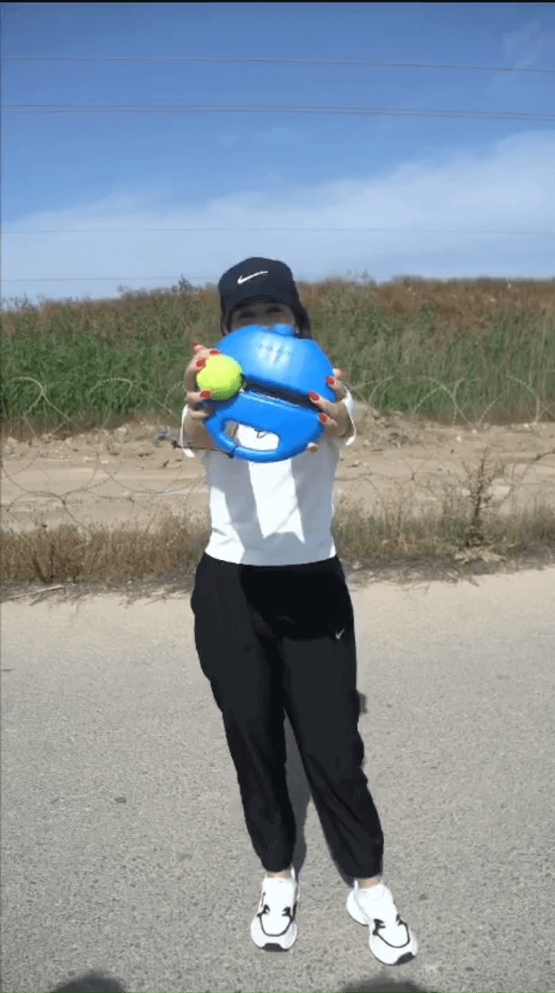 Tennis Self-learning Device